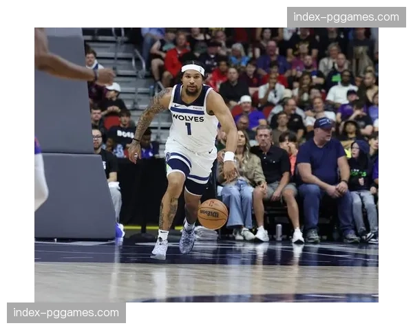 火箭首发进攻效率84.0高居联盟榜首 掘金尼克斯紧随其后